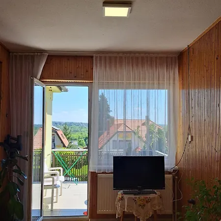 Arte 2 Apartment Heviz
